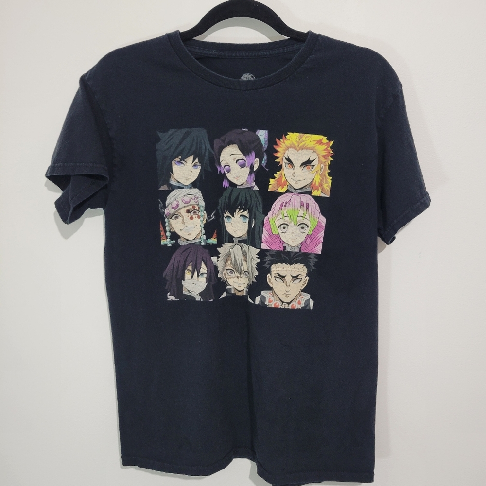 DEMON SLAYER GRAPHIC SHORT SLEEVE TEE